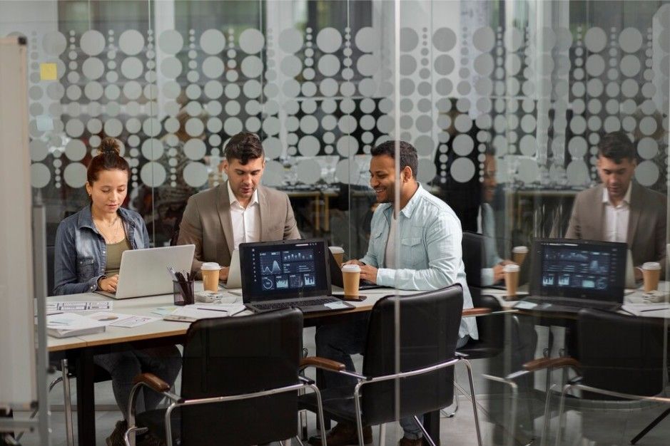 Business optimization with digital tools