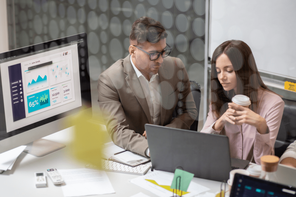 Dispersión comercial y centralización del CRM empresarial