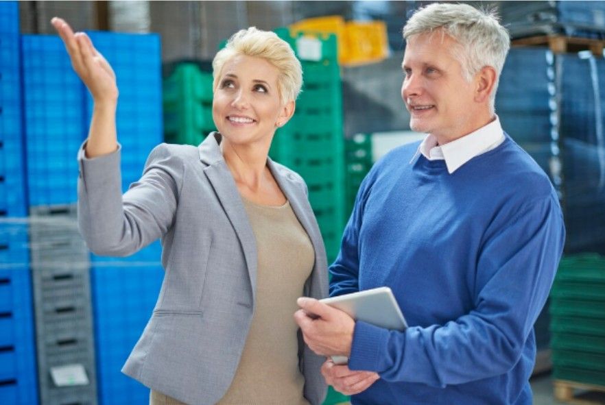Gestionar equipos comerciales y estandarización global de procesos