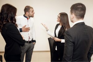 Orquestación de agentes para optimizar procesos